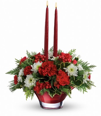 Teleflora's Evergreen Elegance Centerpiece